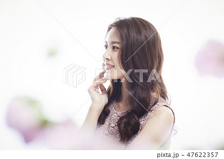 若い女性 韓国人 ビューティー 47622357