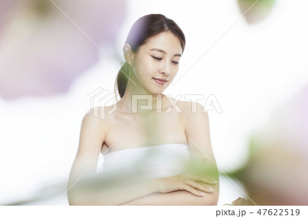若い女性 韓国人 人 47622519