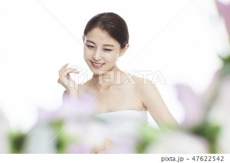 若い女性 韓国人 人 47622542