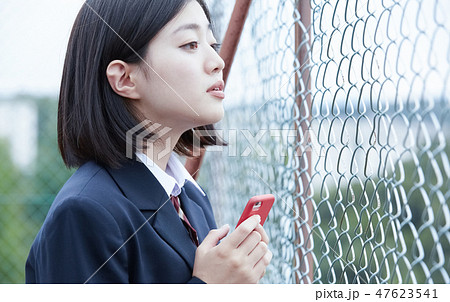 高校生　学校生活　休み時間 47623541