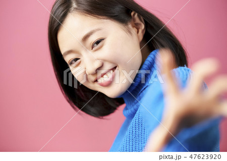 きれいな女性のポートレート 47623920