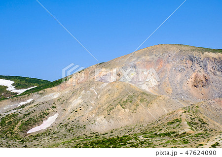 吾妻小富士から望む一切経山 （大穴火口） 47624090