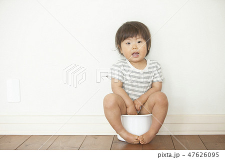 トイレトレーニング 47626095