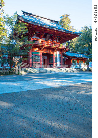 香取神宮 楼門 早朝 （千葉県香取市） 2019年1月現在 47631382