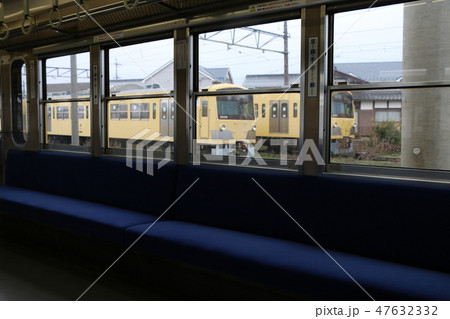 電車内 47632332