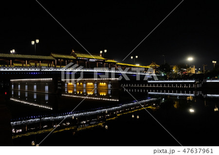 中国 蘇州 橋(ライトアップ) 中国 蘇州 橋(ライトアップ) 47637961