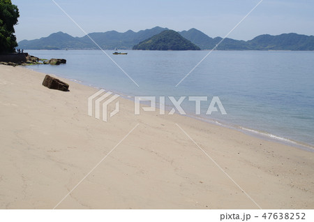 元宇品の砂浜と広島湾の島々 元宇品の砂浜と広島湾の島々 47638252