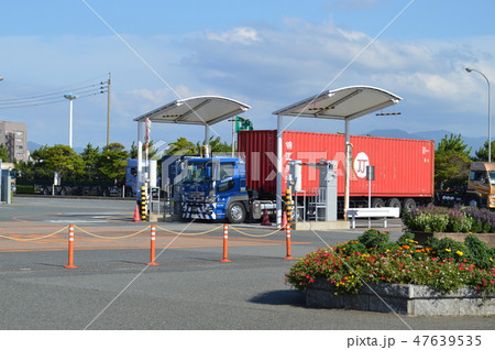 博多港、コンテナーターミナルのゲート 47639535