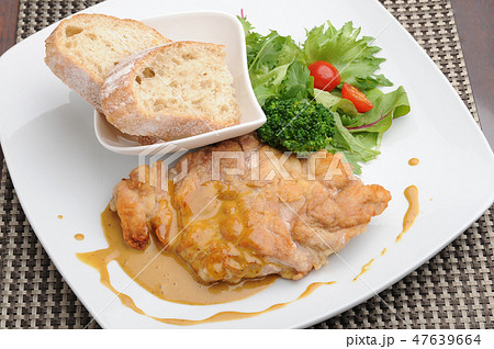 チキンコンフィ フランス料理 チキンコンフィ フランス料理 47639664