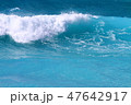 久米島ハテの浜の青い波 47642917