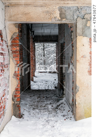 Brick ruins of an old house in the snow Brick ruins of an old house in the snow 47643677
