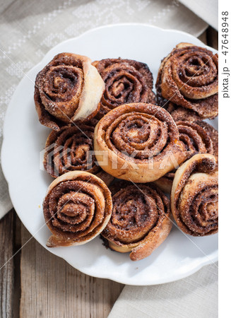 Cinnamon rolls Cinnamon rolls 47648948
