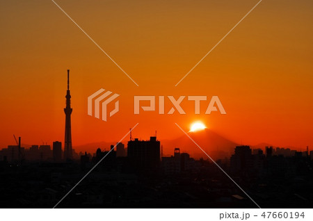 東京スカイツリーとダイヤモンド富士 47660194