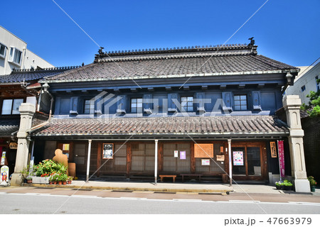 高岡市　山町筋の町並み 47663979