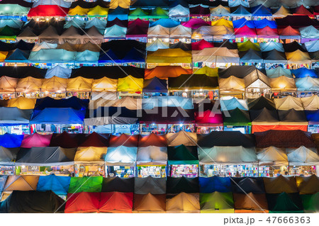 Train Market 47666363