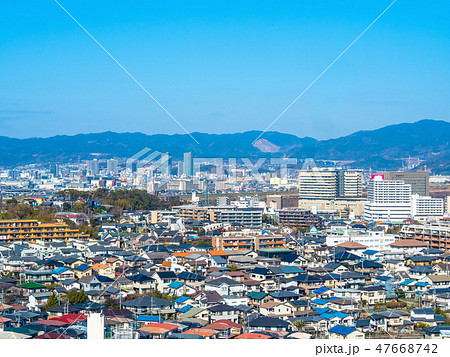 枚方市と高槻市の街並 47668742