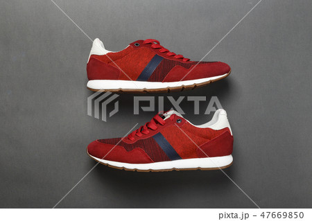 red men's sneakers 47669850