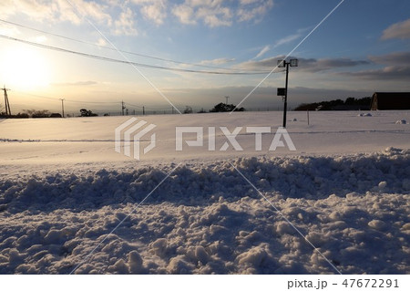 大山の雪景色 47672291
