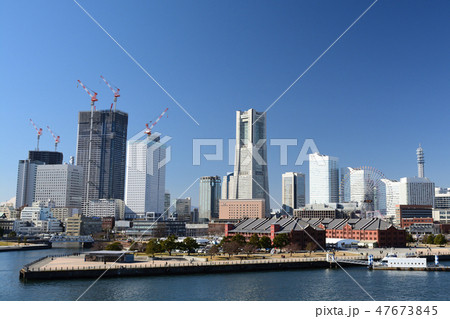 横浜 47673845