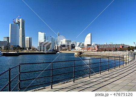 横浜 47675120