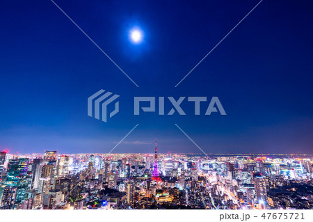 《日本の絶景》東京の夜景・スーパームーンの明るい夜空《六本木ヒルズ展望台より》 《日本の絶景》東京の夜景・スーパームーンの明るい夜空《六本木ヒルズ展望台より》 47675721