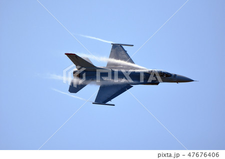 F-16旋回飛行 F-16旋回飛行 47676406
