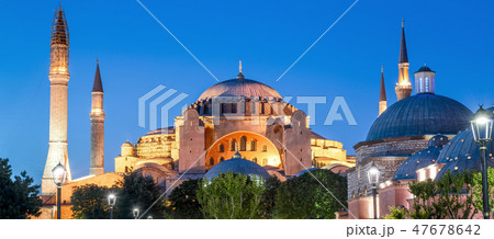 Hagia Sophia at night, Istanbul, Turkey 47678642
