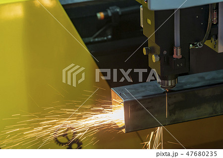 The CNC fiber laser cutting machine. The CNC fiber laser cutting machine. 47680235