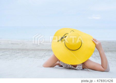 Women travel at the beach on Summer Vacation 47691426