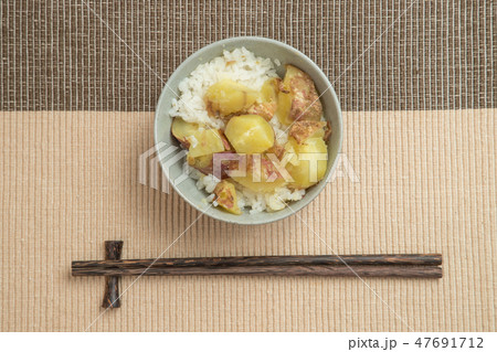 芋ご飯 47691712