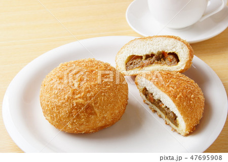 カレーパン カレーパン 47695908