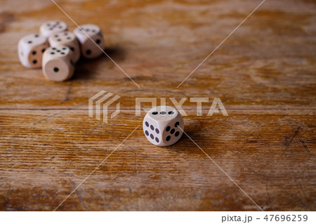 サイコロ 47696259