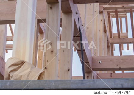 工事現場＿木造建築 47697794