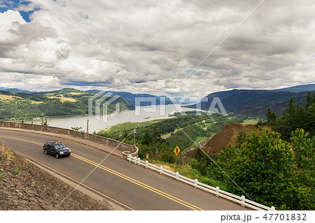 Overlook view of the Columbia River gorge Overlook view of the Columbia River gorge 47701832