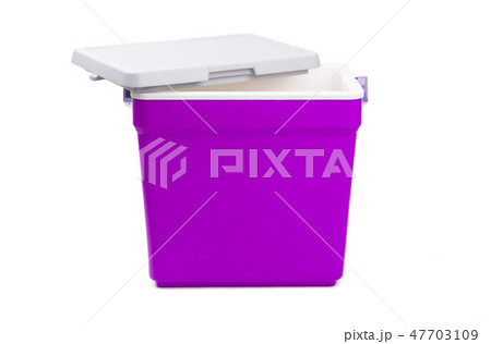 Cooler box isolated 47703109
