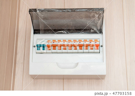 Photo of an electric guard 47703158