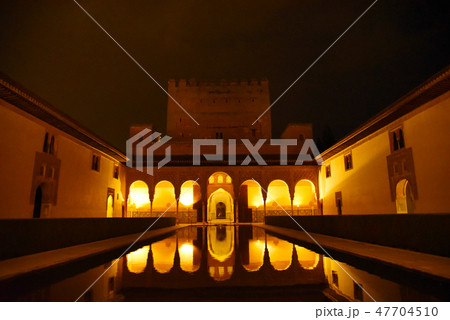 アルハンブラ宮殿 47704510