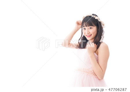 ピンクのドレスを着た花嫁 結婚式イメージ ピンクのドレスを着た花嫁 結婚式イメージ 47706287