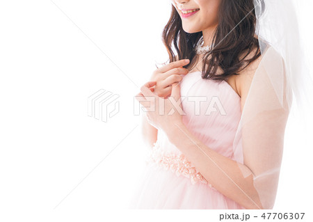 ピンクのドレスを着た花嫁 結婚式イメージ ピンクのドレスを着た花嫁 結婚式イメージ 47706307