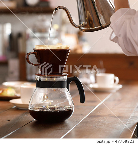 珈琲を淹れる 珈琲を淹れる 47709823