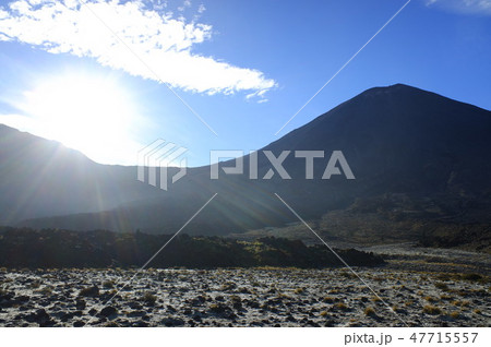 トンガリロアルパインクロッシング（Tongariro Alpine Crossing） 47715557