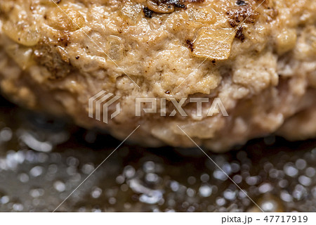 【ハンバーグ 焼く】 【ハンバーグ 焼く】 47717919
