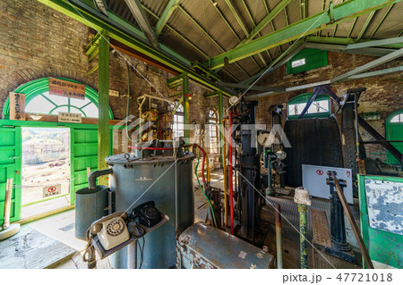 万田坑 第二竪坑巻揚機室内 万田坑 第二竪坑巻揚機室内 47721018