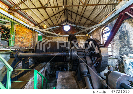 万田坑 第二竪坑巻揚機室内 47721019