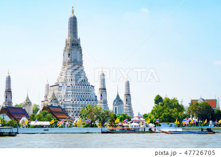 タイ・バンコクのワット・アルン（修復工事後・2018年撮影） 47726705