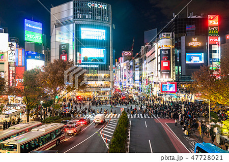 《東京都》渋谷駅前・スクランブル交差点 《東京都》渋谷駅前・スクランブル交差点 47728021