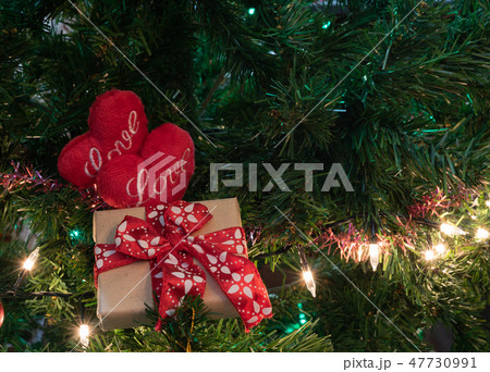 Beautiful love hearts and home decorated christmas 47730991