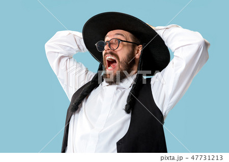 Portrait of a young orthodox Hasdim Jewish man Portrait of a young orthodox Hasdim Jewish man 47731213