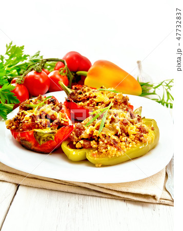Pepper stuffed with meat and couscous Pepper stuffed with meat and couscous 47732837