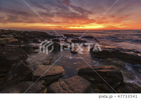 Sea sunrise  47733541